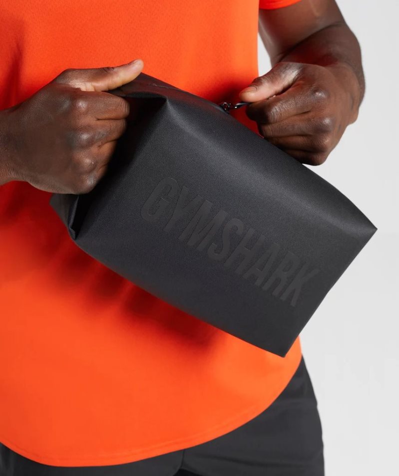 Gymshark X-Series Wash Bag Black | CA 3D051A